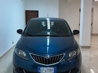 Usata Lancia Ypsilon Silver 69 CV (50 kW) 2021 Blu Utilitaria