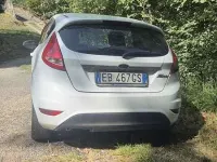 Usata Ford Fiesta Titanium 97 CV (71 kW) 2010 Bianco Berlina