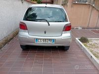 Begagnad Toyota Yaris 87 HK (63 kW) 2004 Sedan