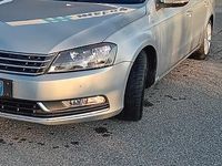 Usata VW Passat 140 CV (102 kW) 2011 Grigio Station wagon