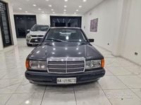 Usata Mercedes 190 109 CV (80 kW) 1990 Nero Berlina