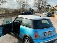 Usata Mini One D 75 CV (55 kW) 2004 Blu Utilitaria