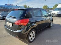 Usata Kia Venga 90 CV (66 kW) 2012 Nero Utilitaria