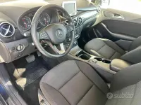 Usata Mercedes B160 Business 90 CV (66 kW) 2018 Blu Utilitaria