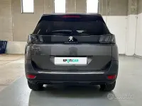Usata Peugeot 5008 Allure 131 CV (96 kW) 2024 Grigio SUV