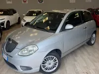 Usata Lancia Ypsilon 77 CV (56 kW) 2010 Grigio Utilitaria