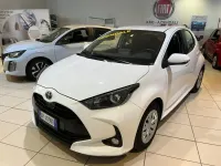 Usata Toyota Yaris Business Edition 92 CV (67 kW) 2023 Bianco Utilitaria