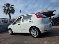 Usata Fiat Punto Young 77 CV (56 kW) 2018 Berlina
