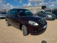 Usata Lancia Ypsilon 69 CV (50 kW) 2011 Viola Utilitaria