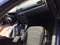 Usata VW Passat 105 CV (77 kW) 2013 Blu Station wagon