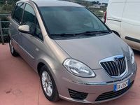 Usata Lancia Musa 77 CV (56 kW) 2009 Viola Monovolume