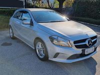 Usata Mercedes A180 109 CV (80 kW) 2017 Grigio Berlina