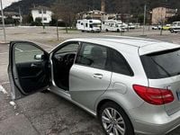 Usata Mercedes B180 109 CV (80 kW) 2014 Grigio Monovolume