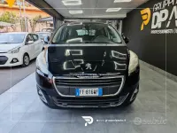 Usata Peugeot 5008 Allure 120 CV (88 kW) 2016 Nero Monovolume