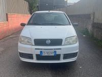 Usata Fiat Punto 70 CV (51 kW) 2001 Bianco Utilitaria