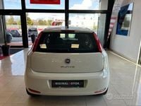 Usata Fiat Punto Street 69 CV (50 kW) 2017 Bianco Utilitaria