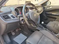 Usata Alfa Romeo Giulietta 105 CV (77 kW) 2013 Grigio Utilitaria