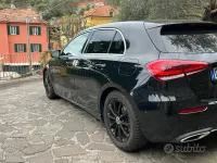 Usata Mercedes A180 116 CV (85 kW) 2019 Nero Berlina