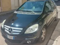 Usata Mercedes B200 140 CV (102 kW) 2009 Nero Monovolume