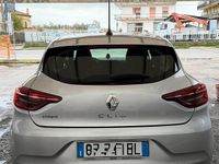 Usata Renault Clio V Life 101 CV (74 kW) 2022 Grigio Berlina