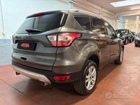 Usata Ford Kuga S 120 CV (88 kW) 2018 Grigio SUV