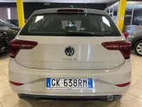 Usata VW Polo 95 CV (69 kW) 2022 Grigio Utilitaria