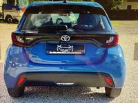 Usata Toyota Yaris Active 69 CV (50 kW) 2020 Blu/azzurro Berlina