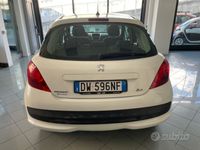 usata Peugeot 207 GPL Neopatentati