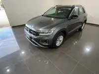 Usata VW T-Roc Life 115 CV (84 kW) 2025 Grigio SUV