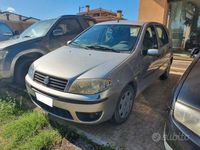 Usata Fiat Punto Dynamic 69 CV (50 kW) 2003 Grigio Utilitaria