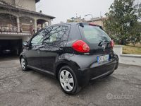 Begagnad Toyota Aygo 68 HK (50 kW) 2007 Svart Halvkombi