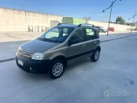 Usata Fiat Panda Climbing 60 CV (44 kW) 2010 Marrone Utilitaria