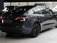 Usata Tesla Model 3 152 kW (208 CV) 2020 Grigio Berlina
