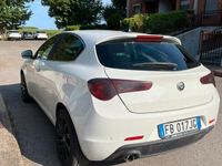Usata Alfa Romeo Giulietta 105 CV (77 kW) 2015 Bianco Utilitaria