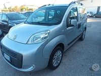 Usata Fiat Qubo Trekking 69 CV (50 kW) 2015 Grigio Monovolume