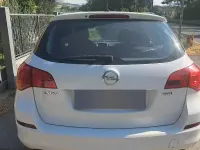 Usata Opel Astra 110 CV (80 kW) 2012 Bianco Station wagon