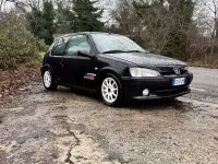 Usata Peugeot 106 118 CV (86 kW) 2002 Nero Utilitaria
