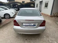 Gebraucht Mercedes C220 Avantgarde 150 PS (110 kW) 2005 Grau Limousine