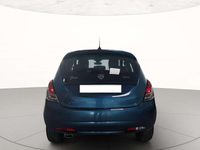 Usata Lancia Ypsilon Gold 71 CV (52 kW) 2021 Bleu Utilitaria