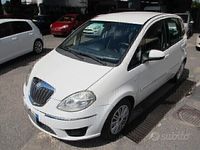 Usata Lancia Musa 78 CV (57 kW) 2010 Bianco pastello Monovolume