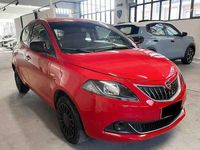 Usata Lancia Ypsilon Silver 69 CV (50 kW) 2022 Rosso Utilitaria