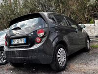 Usata Chevrolet Aveo 86 CV (63 kW) 2012 Nero Berlina