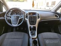 Usata Opel Astra 115 CV (84 kW) 2012 Grigio Berlina