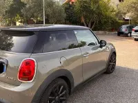 Usata Mini Cooper D 111 CV (81 kW) 2018 Verde Utilitaria