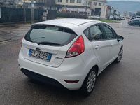 Usata Ford Fiesta Titanium 80 CV (58 kW) 2014 Bianco Utilitaria