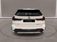 Używany BMW X1 Luxury Line 150 KM (110 kW) 2024 Biały SUV