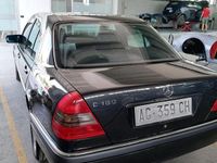 Usata Mercedes C180 122 CV (89 kW) 1996 Blu Berlina