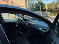 Usata Peugeot 208 82 CV (60 kW) 2017 Nero Utilitaria