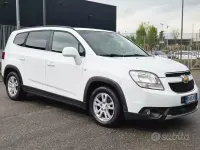 Usata Chevrolet Orlando LT 163 CV (119 kW) 2012 Bianco Monovolume