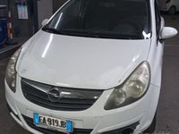 Usata Opel Corsa 80 CV (58 kW) 2010 Bianco Utilitaria